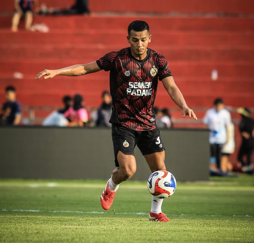 Leo Guntara optimis menatap BRI Super League usai SPFC bebas dari sanksi FIFA (Foto : @semenpadangfc.id)
